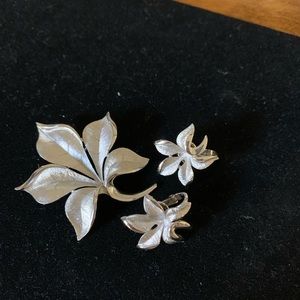 Vintage crown tifari brooch and earrings.